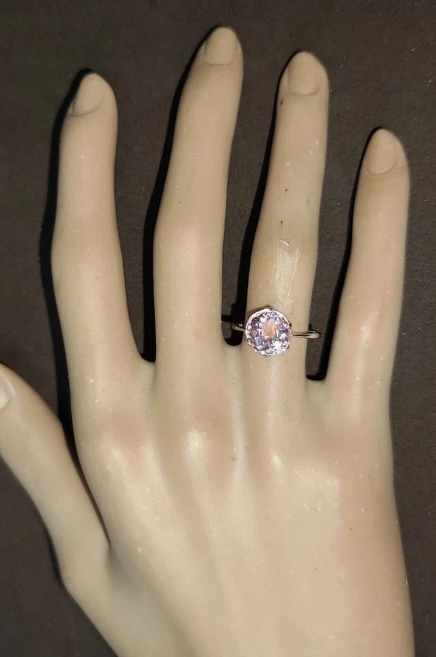 VINTAGE PLATINUM ENGAGEMENT RING 2.92CT. NATURAL ROUND PINK TOURMALINE: VINTAGE PLATINUM ENGAGEMENT RING 2.92CT. NATURAL ROUND PINK TOURMALINE Gorgeous Vintage Platinum engagement ring with natural light pink tourmaline in a round shape, weight 2.92ct. size 8.8mm very nic