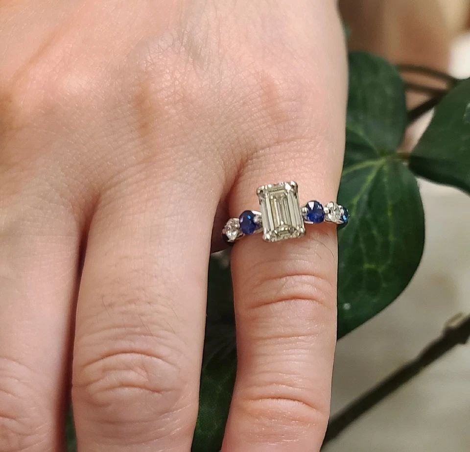 PLATINUM ENGAGEMENT RING LAB GROWN DIAMOND SAPPHIRE 1.61CT. EMERALD CUT: PLATINUM ENGAGEMENT RING LAB GROWN DIAMOND SAPPHIRE 1.61CT. EMERALD CUT GORGEOUS platinum Lab grown diamond diamond engagement ring ,center lab grown diamond in emerald cut weight 1.61ct SI1 K color A
