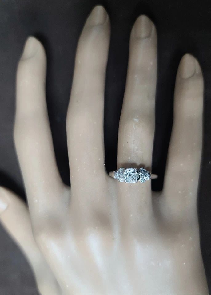 PLATINUM VINTAGE FILIGREE ENGAGEMENT RING 0.52CT. NATURAL OLD MINE CUT DIAMOND: PLATINUM VINTAGE FILIGREE ENGAGEMENT RING 0.52CT. NATURAL OLD MINE CUT DIAMOND Gorgeous platinum Engagement ring filigree art deco natural old mine cut Diamond circ 1920's center set natural old mine 