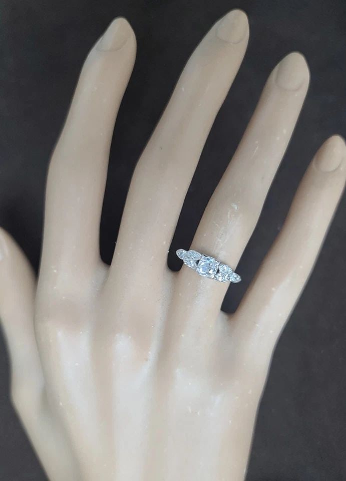 VINTAGE PLATINUM ENGAGEMENT RING 0.65CT.NATURAL OLD MINE CUT DIAMOND 1920'S (1 of 2)