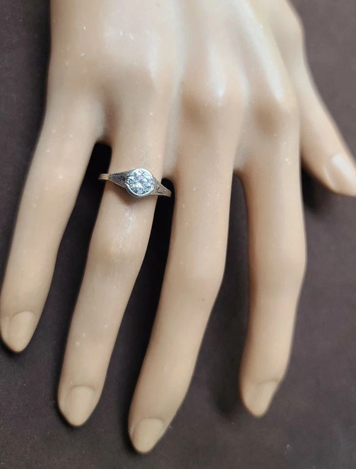14K WHITE GOLD FILIGREE ENGAGEMENT RING 0.55CT. NATURAL ROUND DIAMOND CIRC 1920: 14K WHITE GOLD FILIGREE ENGAGEMENT RING 0.55CT. NATURAL ROUND DIAMOND CIRC 1920 Gorgeous 14k white gold Engagement ring filigree art deco natural Round cut Diamond circ 1920's center set natural round