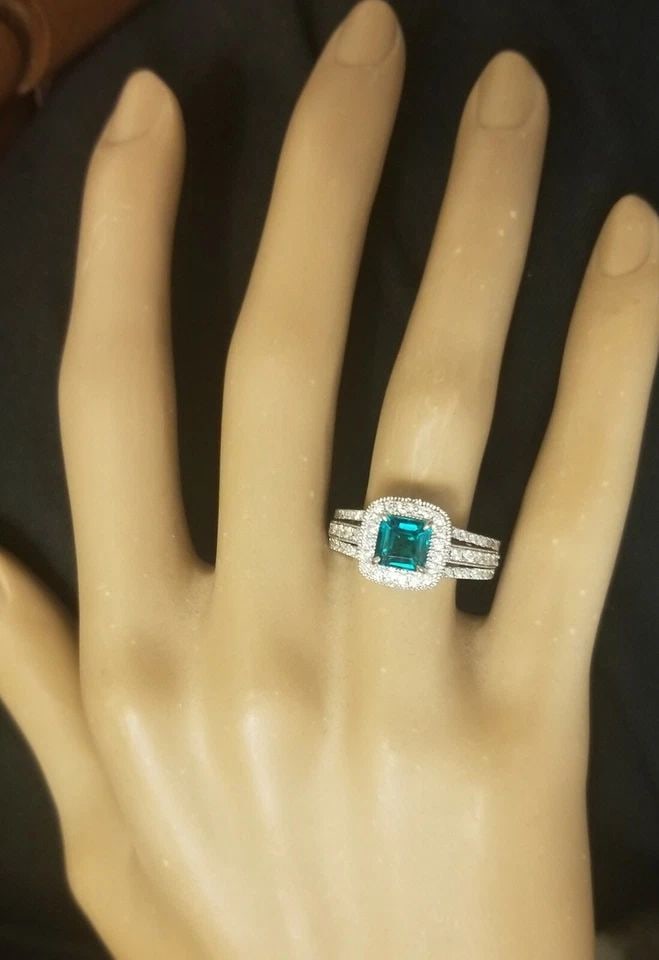 14K WHITE GOLD ENGAGEMENT RING 0.96CT.GEM GREEN EMERALD (1 of 2)