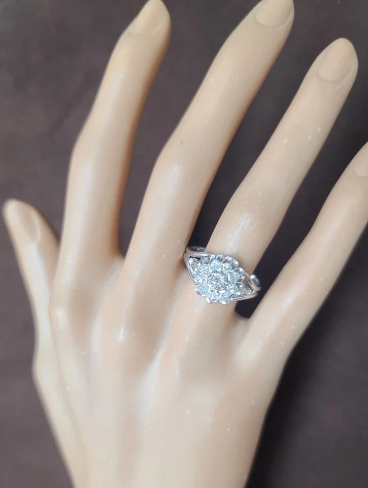 VINTAGE 14K WHITE GOLD 0.90CT. NATURAL OLD MINE CUT DIAMOND RING CIRC 1910'S: VINTAGE 14K WHITE GOLD 0.90CT. NATURAL OLD MINE CUT DIAMOND RING CIRC 1910'S Gorgeous Antique 14k white gold ring circ 1900's center set natural old mine cut diamond weight 0.35ct H- SI1 SIZE 4.2mm si