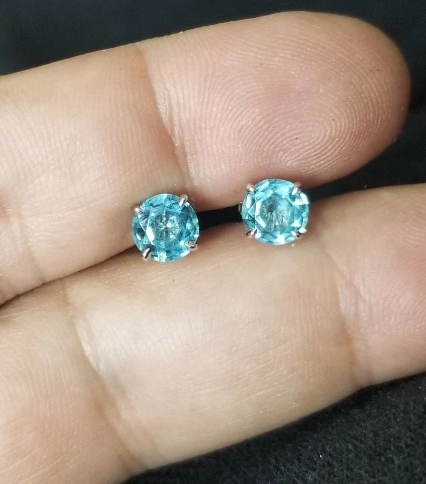 NATURAL SKY BLUE AQUAMARINE STUD EARRINGS 1.98CT – 14K WHITE GOLD ROUND: GORGEOUS SKY BLUE AQUAMARINE STUDS EARRINGS 1.98CT 14K WHITE GOLD Presenting a pair of Gorgeous natural sky blue aquamarine 14k white Gold studs Earring. two centers sky blue aquamarine size 6.2mm rou