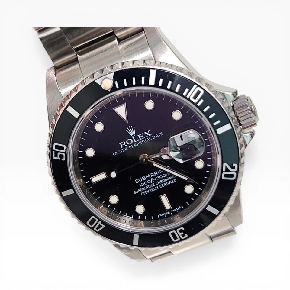 MINT ROLEX SUBMARINER 40 MM SAPPHIRE BLACK STEEL WATCH 16610T M SERIES 2008: MINT ROLEX SUBMARINER 40 MM SAPPHIRE BLACK STEEL WATCH Manufacturer Rolex Category Submariner Subcategory Sapphire Crystal Reference Number 16610T Additional Keywords MINT REHAUT ENGRAVED Band Stainle