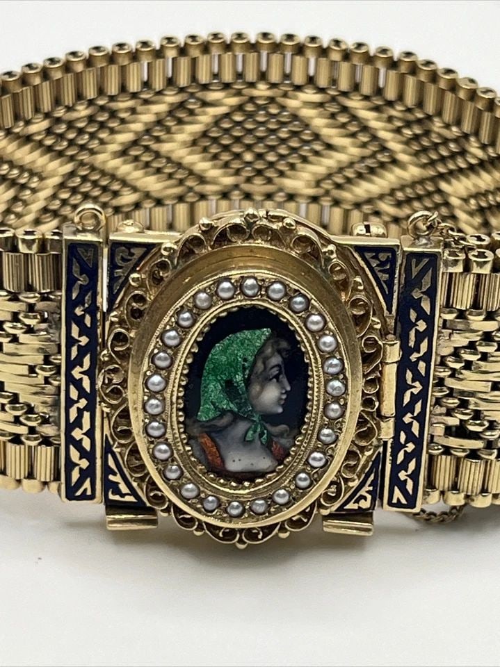 ANTIQUE 14K Y/G ENAMELED VICTORIAN WATCH/PENDANT/BROOCH: ANTIQUE 14K Y/G ENAMELED VICTORIAN WATCH/PENDANT/BROOCH ANTIQUE 14K Y/G ENAMELED VICTORIAN WATCH/PENDANT/BROOCH This antique piece is a stunning addition to any jewelry collection. Made of 14k yellow 