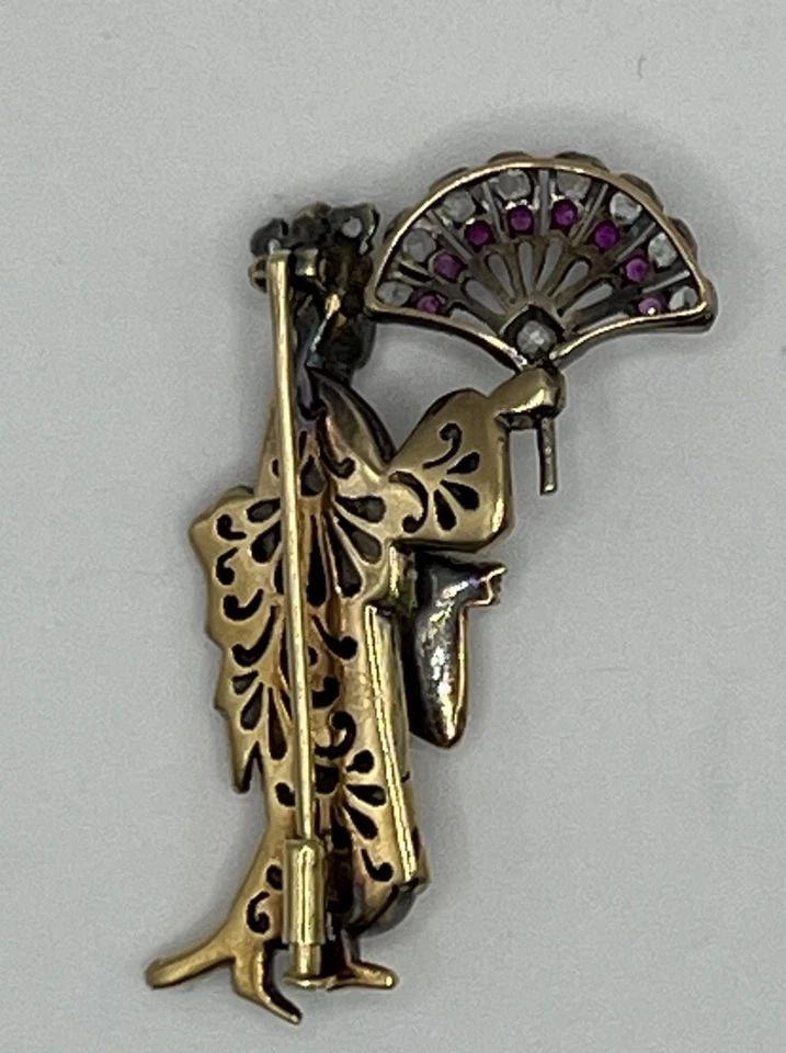 JAPANESE LADY 18K YELLOW GOLD, DIAMOND AND RUBY BROOCH/PIN - 2