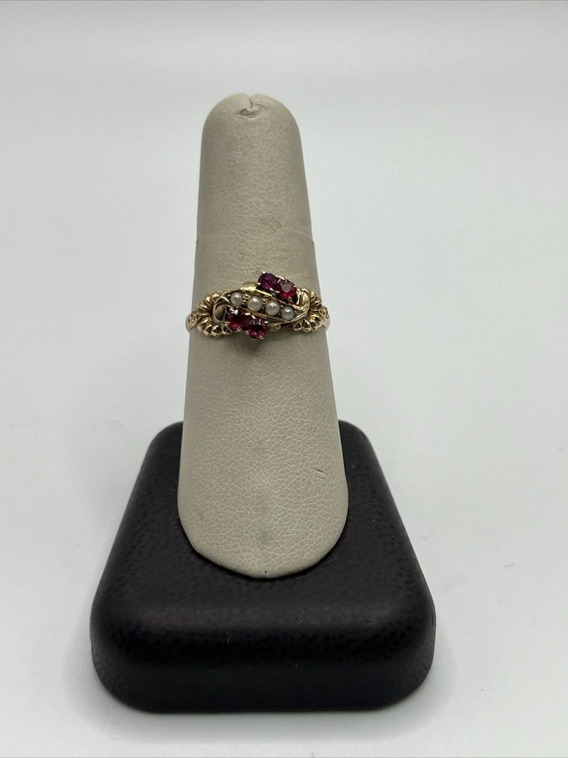 ANTIQUE 10KT YELLOW GOLD, RUBY & PEARL RING SIZE 9 (1 of 2)