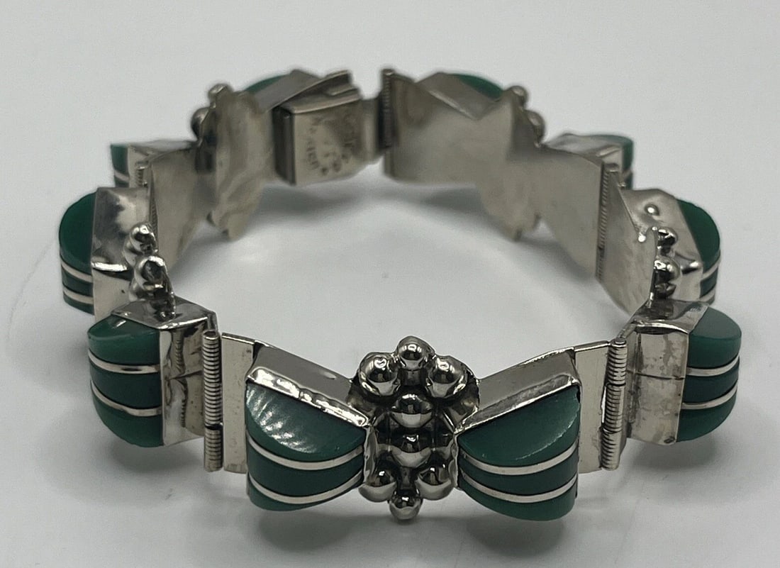 VINTAGE STERLING SILVER WITH GREEN STONE PANEL BRACELET (1 of 2)