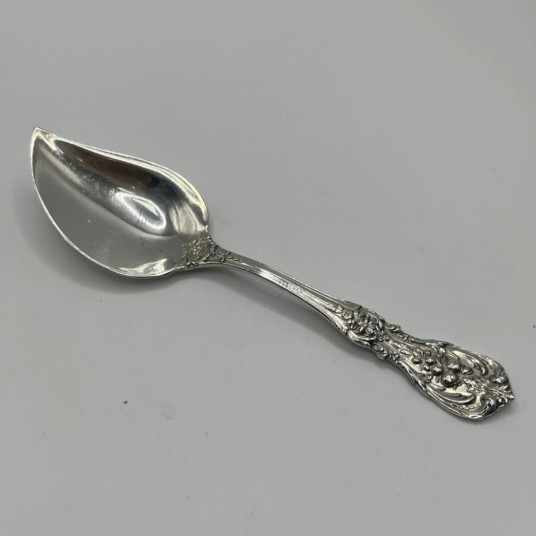 FRANCIS BY REED AND BARTON - JELLY SPOON (1 of 2)