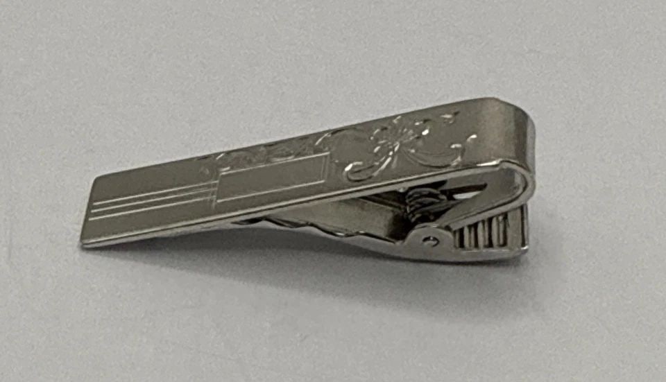 STERLING SILVER 5.1 GRAMS MARVEL TIE BAR (1 of 1)