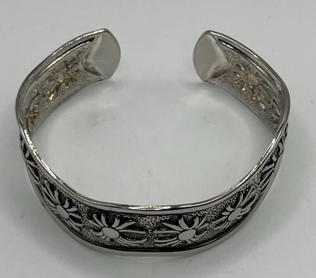FLORAL CUFF BRACELET (1 of 2)