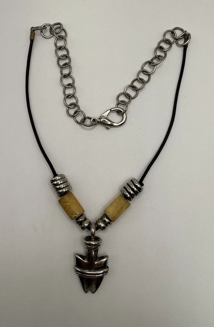 STERLING SILVER ARROWHEAD NECKLACE ON ADJUSTABLE LENGTH CORD (1 of 2)