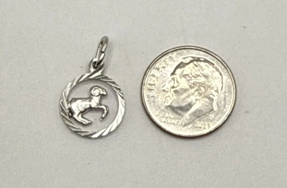 STERLING SILVER ARIES RAM PENDANT (1 of 1)