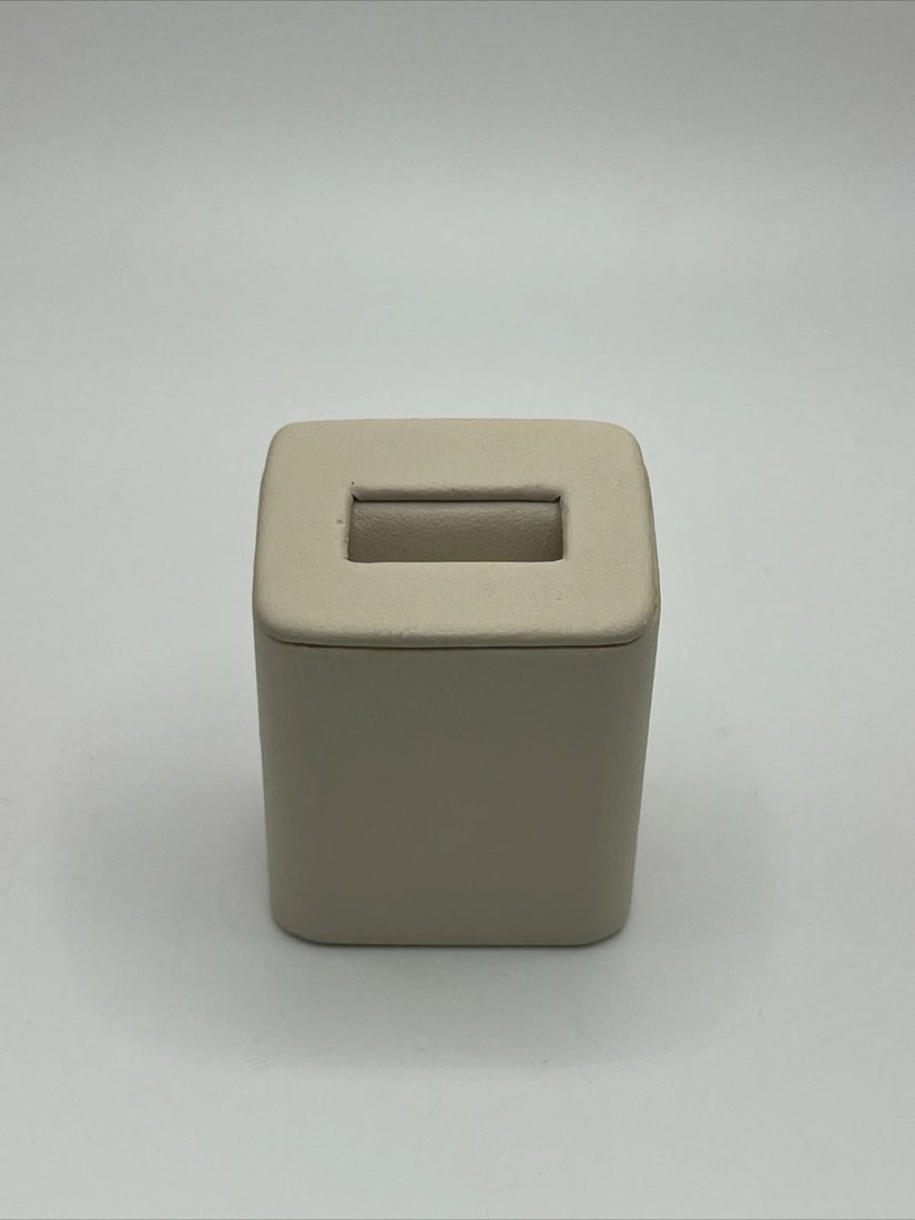 SINGLE RING DISPLAY UNIT: SINGLE RING DISPLAY UNIT SINGLE RING DISPLAY UNIT This elegant jewelry display unit is the perfect addition to any collection. Crafted with care, it is designed to showcase your rings in a stylish