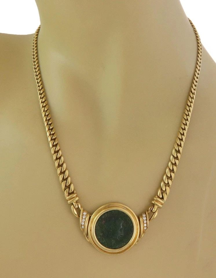18K DIAMOND ANCIENT COIN PENDANT NECKLACE YELLOW GOLD: 18K DIAMOND ANCIENT COIN PENDANT NECKLACE YELLOW GOLD Vintage 18k Yellow Gold Diamond Ancient Coin Pendant Necklace Description This is a vintage pendant and chain necklace, crafted from 18k yellow go