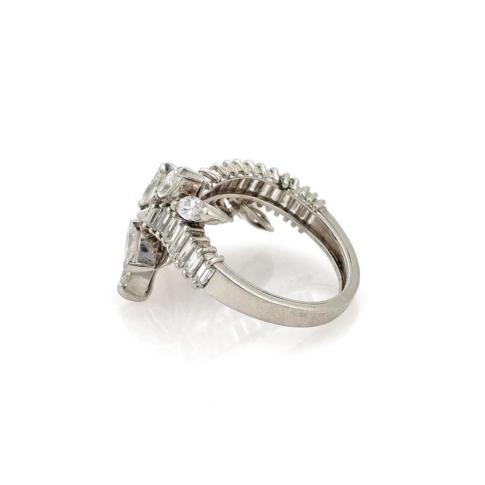 DIAMOND PLATINUM COCKTAIL RING VINTAGE (1 of 2)