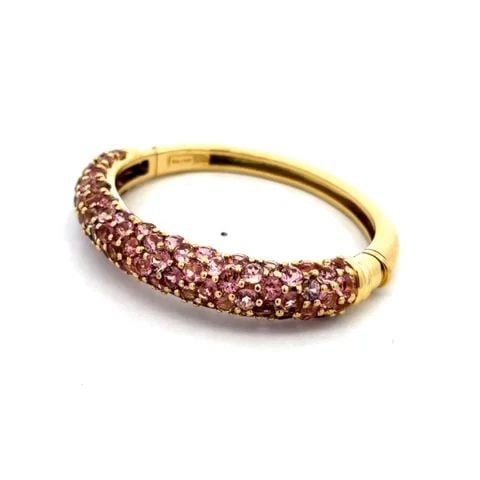 MORGANITE 18K GOLD BRACELET PINK HALF CIRCLE HINGED DOME BANGLE: MORGANITE 18K GOLD BRACELET PINK HALF CIRCLE HINGED DOME BANGLE This is a stunning bangle bracelet: it is crafted from 18k yellow gold featuring the front half with a dome shape set with gorgeous pink