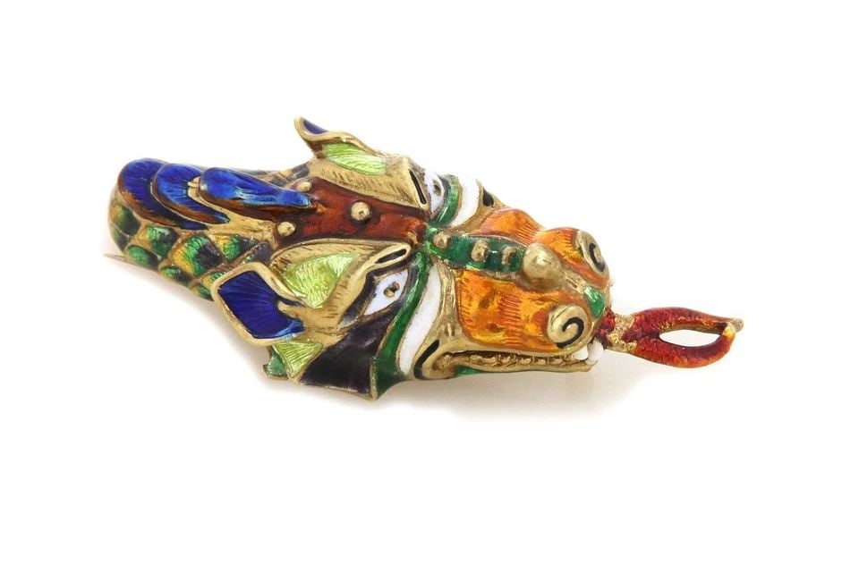 ESTATE MULTI-COLOR ENAMEL 18K YELLOW GOLD DRAGON HEAD BROOCH LIQUIDATION: ESTATE MULTI-COLOR ENAMEL 18K YELLOW GOLD DRAGON HEAD BROOCH Estate Multi-Color Enamel 18k Yellow Gold Dragon Head Brooch Description This is an impressive and detailed design brooch, it is crafted fr