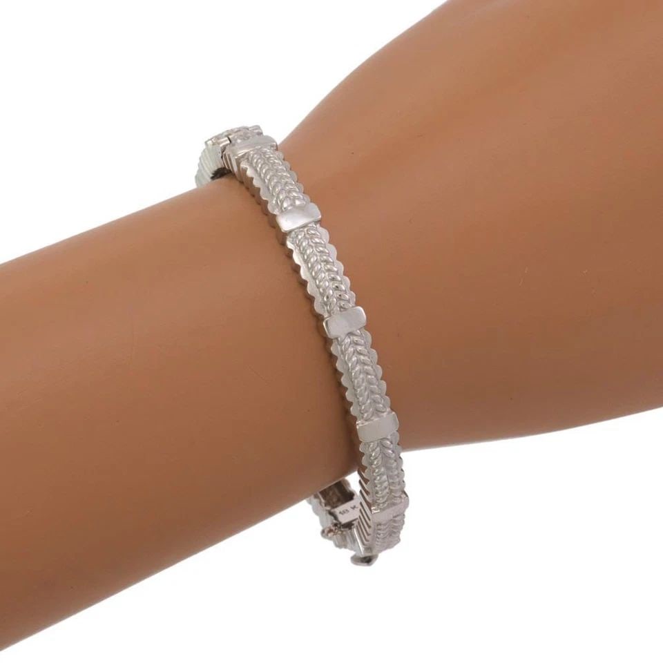 DIAMOND BANGLE 18K WHITE GOLD FANCY LEAF DESIGN HINGE BRACELET (1 of 2)