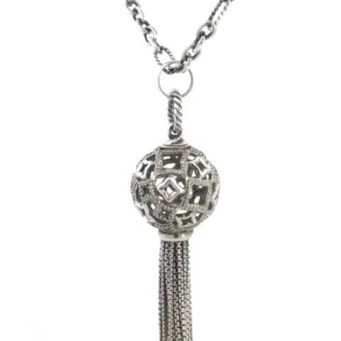 DAVID YURMAN TAPESTRY QUATREFOIL PENDANT BALL TASSEL STERLING LONG CHAIN: DAVID YURMAN TAPESTRY QUATREFOIL PENDANT BALL TASSEL STERLING LONG CHAIN Authentic and elegant by David Yurman from his Tapestry Quatrefoil Collection, this beautiful pendant and long chain necklace i