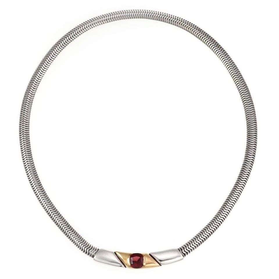 GUCCI VINTAGE 2.00CT GARNET 18K YELLOWGOLD 925 SILVER NECKLACE POUCH LIQUIDATION: GUCCI VINTAGE 2.00CT GARNET 18K YELLOWGOLD 925 SILVER NECKLACE POUCH Gucci Vintage 2.00ct Garnet 18k YellowGold 925 Silver Necklace Pouch Description This is an authetic vintage necklace by Gucci, it 