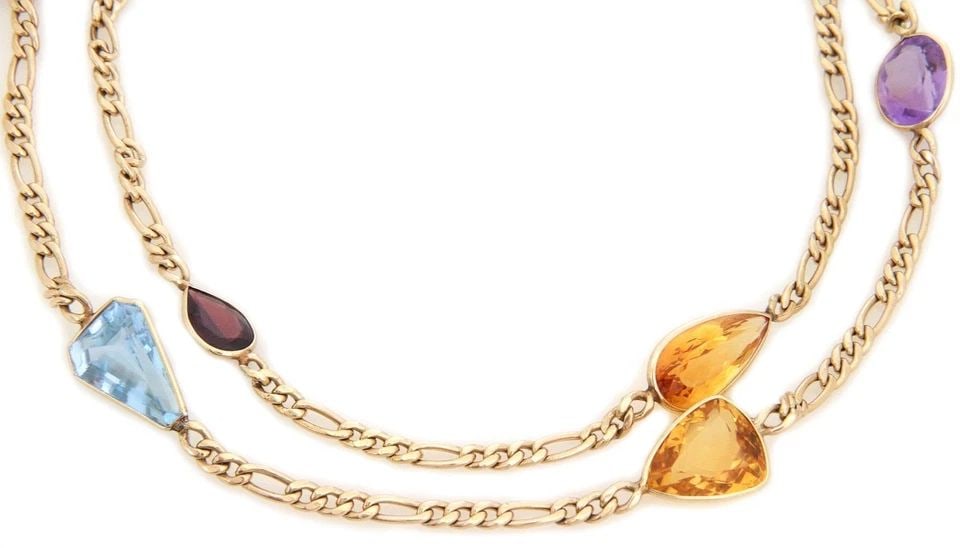 MULTICOLOR NECKLACE GEM MOTIF 14K YELLOW GOLD FIGARO LINK 36": MULTICOLOR NECKLACE GEM MOTIF 14K YELLOW GOLD FIGARO LINK 36" Multicolor Gem Motif 14k Yellow Gold Figaro Link Necklace 36"L Description This beautiful long figaro link necklace is crafted from 14k ye