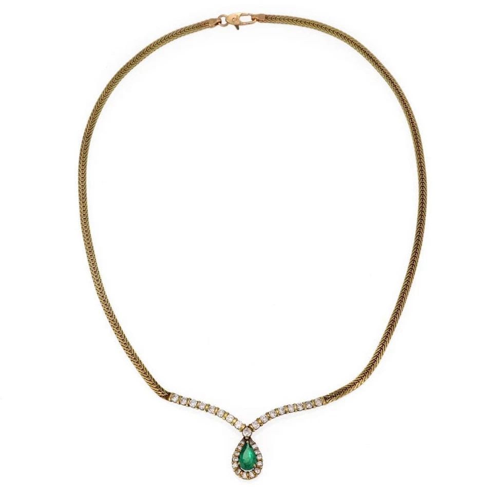 EMERALD DIAMOND NECKLACE 14K YELLOW GOLD PENDANT: Vintage Emerald Diamond 14k Yellow Gold Pendant Necklace Description This is a lovely vintage teardrop centerpiece necklace, it is crafted 14k yellow gold featuring a fishbone link chain attached to a