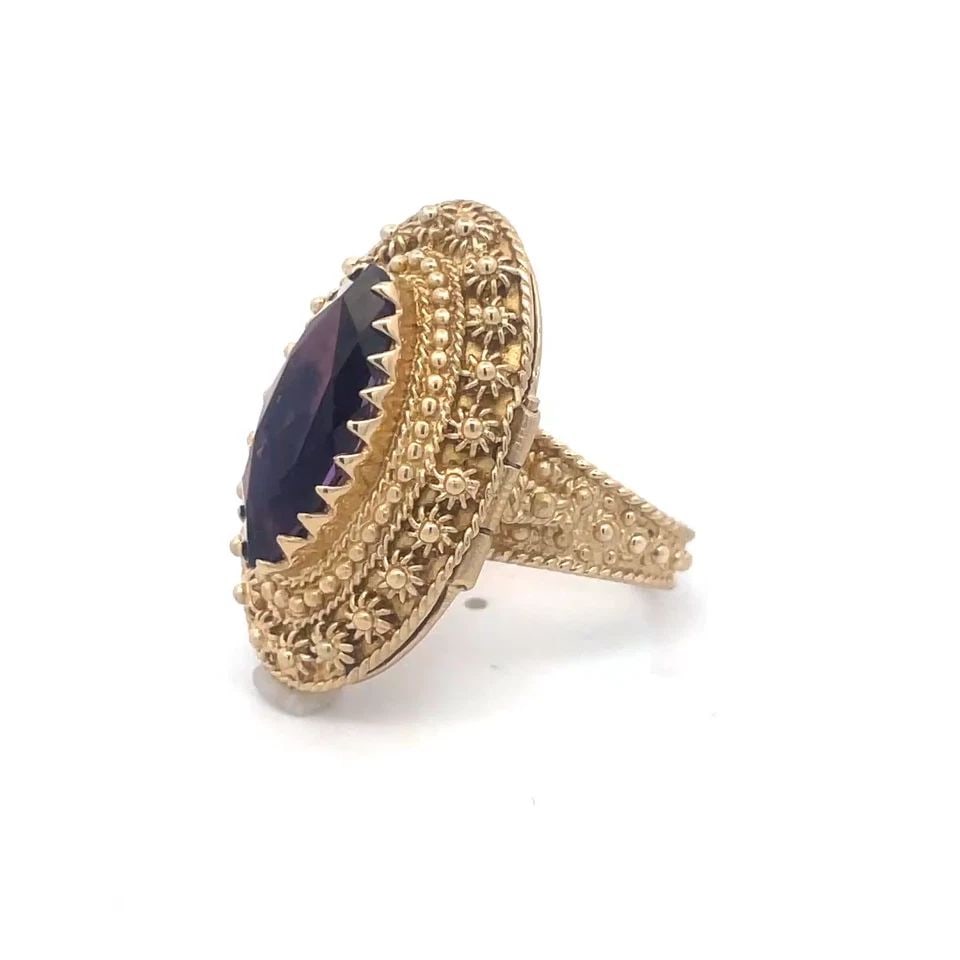 AMETHYST GOLD RING 13K YELLOW POISON/PILL BOX ETRUSCAN FLORAL COCKTAIL RING (1 of 2)