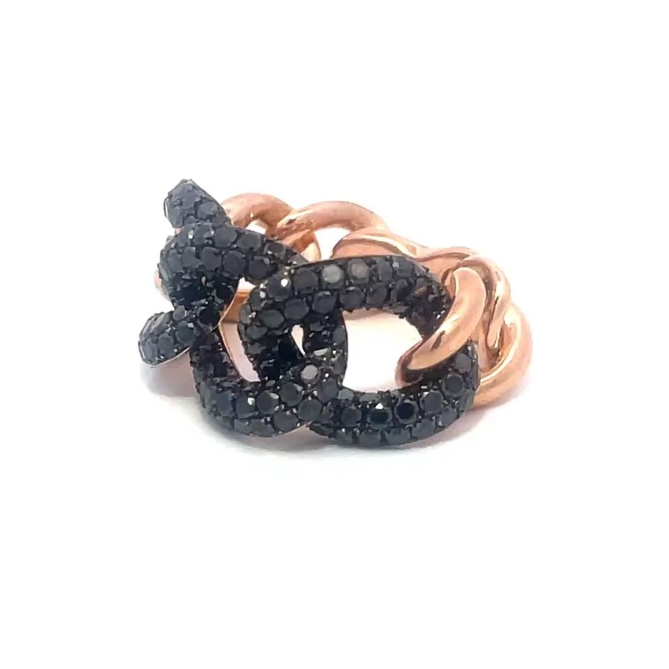 NOAH BLACK DIAMOND GOLD RING 18K ROSE PAVE SET CURB LINK CHAIN BAND SIZE 7: NOAH BLACK DIAMOND GOLD RING 18K ROSE PAVE SET CURB LINK CHAIN BAND SIZE 7 This is a lovely ring signed by Noah; it is a stunning piece of fine jewelry featuring a durable 18k rose gold band with grad