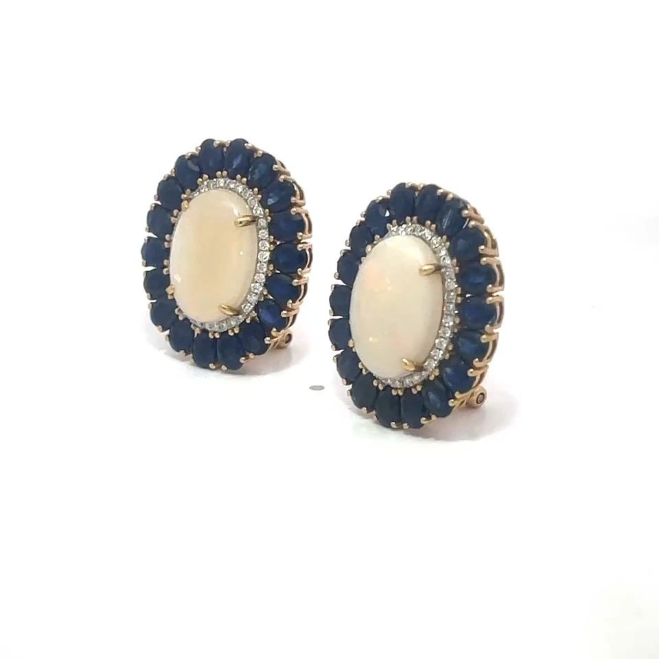 OPAL DIAMOND GOLD EARRINGS 18K YELLOW OVAL GEMS POST CLIP: OPAL DIAMOND GOLD EARRINGS 18K YELLOW OVAL GEMS POST CLIP This is a stunning pair of oval shaped earrings; they are crafted in 18k yellow gold, they are beautiful vintage jewelry made with 18k yellow 
