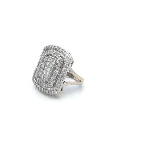 LOVELY 2CT DIAMOND 10K WHITE GOLD RECTANGLE COCKTAIL RING SIZE 5.5: 6001 LOVELY 2CT DIAMOND 10K WHITE GOLD RECTANGLE COCKTAIL RING SIZE 5.5 This is a sparkling cocktail ring, it is crafted from 10k white gold. The bridge has a rectangle shape with curved shape on the 