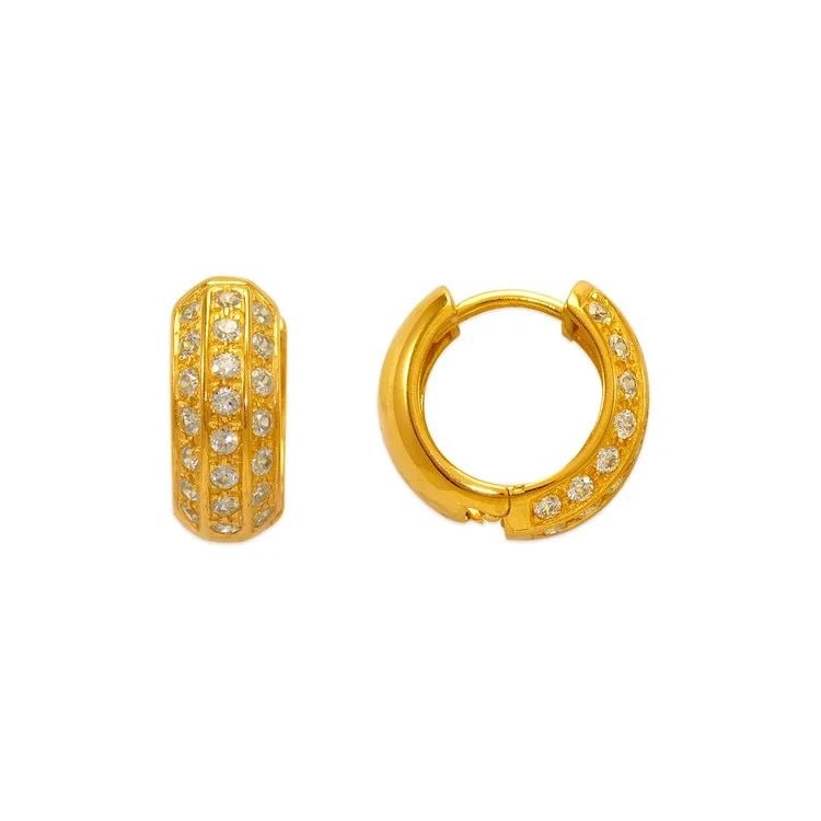 NEW 14K YELLOW GOLD 14MM FANCY HUGGIE EARRINGS: NEW 14K YELLOW GOLD 14MM FANCY HUGGIE EARRINGS 14MM FANCY HUGGIE EARRINGS NEW 14K YELLOW GOLD Width: Approx. 6x14mm Apx WEIGHT: 3.7g