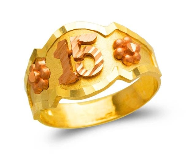 NEW 14K TWO TONE GOLD LADIES 15 ANOS FILIGREE RING: NEW 14K TWO TONE GOLD LADIES 15 ANOS FILIGREE RING LADIES 15 ANOS FILIGREE RING NEW 14K TWO TONE GOLD Apx. WIDTH: 12mm Apx. WEIGHT: 3.6g