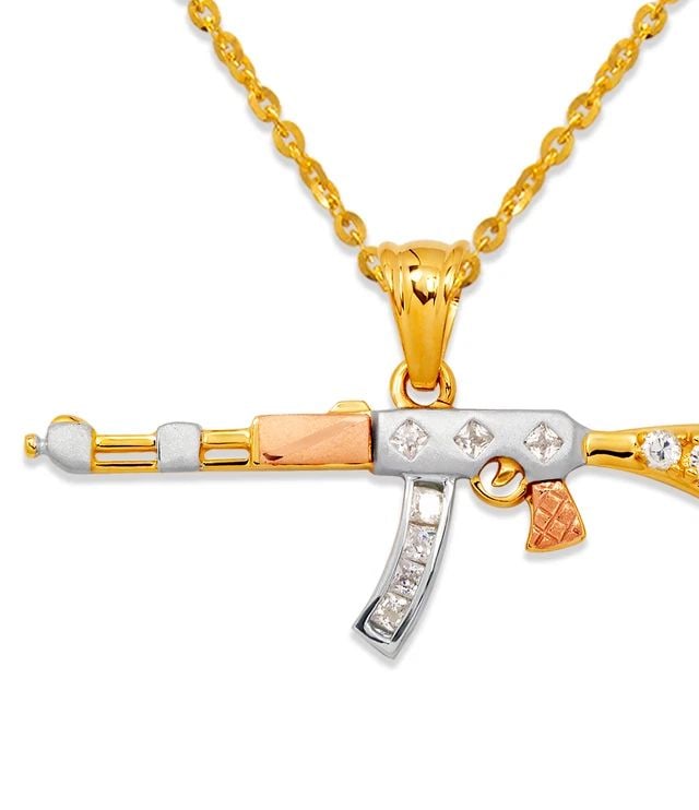 NEW 14K TRICOLOR GOLD FANCY RIFLE PENDANT: NEW 14K TRICOLOR GOLD FANCY RIFLE PENDANT FANCY RIFLE PENDANT NEW 14K TRICOLOR GOLD Apx. WIDTH: 45x15mm Apx WEIGHT: 3.5g