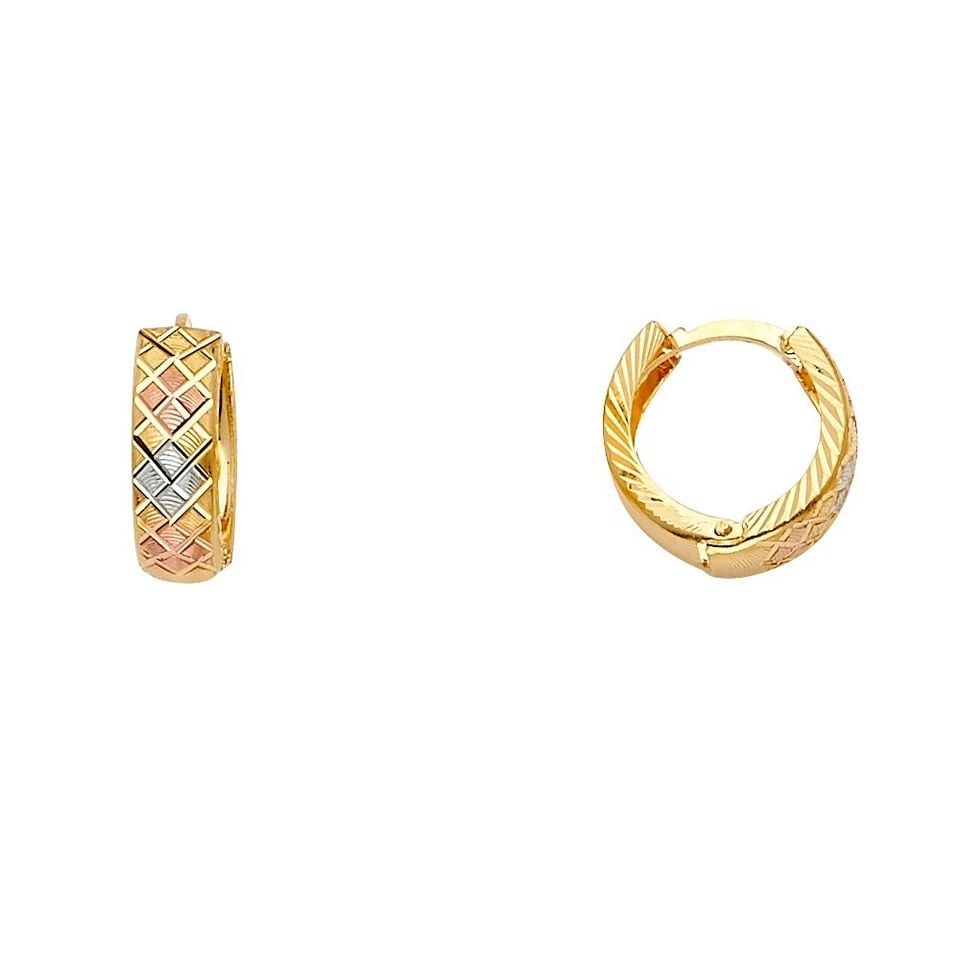 NEW 14K TRI COLOR GOLD HUGGIES EARRINGS: NEW 14K TRI COLOR GOLD HUGGIES EARRINGS HUGGIES EARRINGS NEW 14K TRI COLOR GOLD Height : 15 mm Width : 15 mm Weight : 2.1g