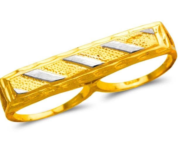 NEW 14K TWO TONE GOLD KIDS PRAYING HANDS IN HEART RING: NEW 14K TWO TONE GOLD KIDS TWO FINGER RINGKIDS TWO FINGER RINGNEW 14KTWO TONE GOLDApx. WIDTH: 5mmApx. WEIGHT: 2.5g
