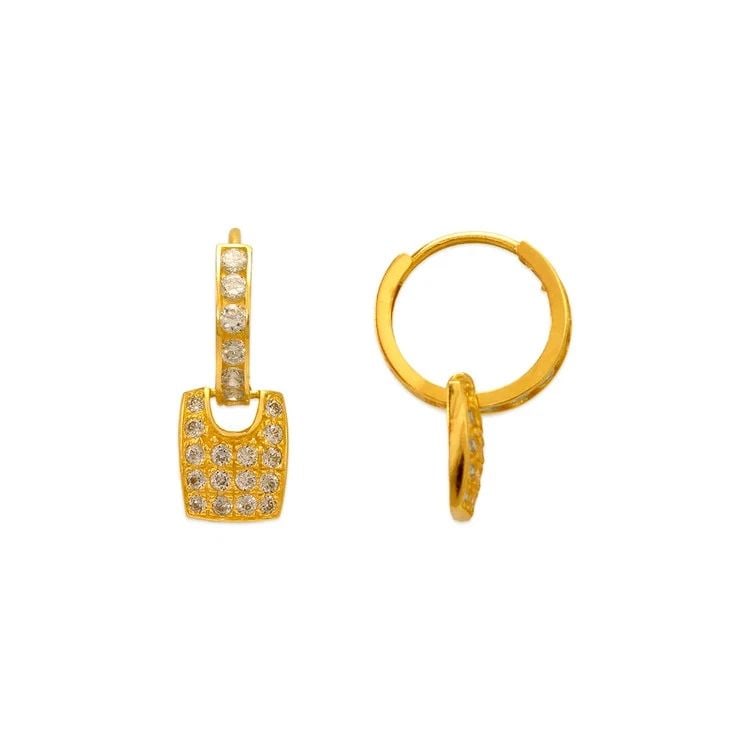 NEW 14K YELLOW GOLD 20MM FANCY HUGGIE EARRINGS: NEW 14K YELLOW GOLD 20MM FANCY HUGGIE EARRINGS 20MM FANCY HUGGIE EARRINGS NEW 14K YELLOW GOLD Width: Approx. 7x20mm Apx WEIGHT: 2.4g