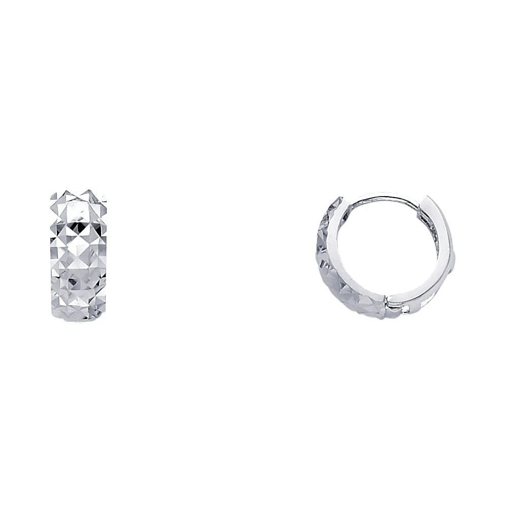 NEW 14K WHITE GOLD DC HUGGIES EARRINGS: NEW 14K WHITE GOLD DC HUGGIES EARRINGS DC HUGGIES EARRINGS NEW 14K WHITE GOLD Height : 12 mm Width : 12 mm Weight : 1.8g