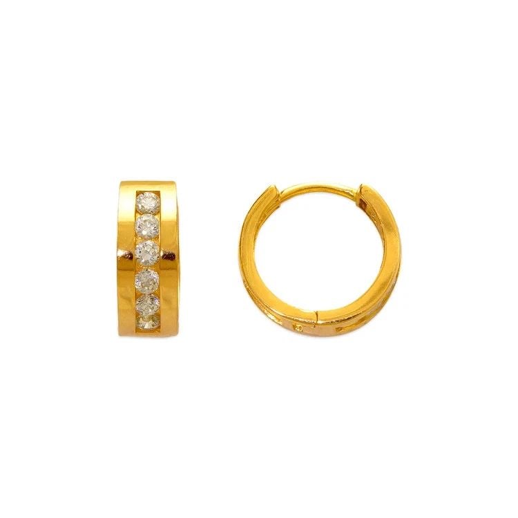 NEW 14K YELLOW GOLD 12MM FANCY HUGGIE EARRINGS: NEW 14K YELLOW GOLD 12MM FANCY HUGGIE EARRINGS 12MM FANCY HUGGIE EARRINGS NEW 14K YELLOW GOLD Width: Approx. 4.5x12mm Apx WEIGHT: 2.3g