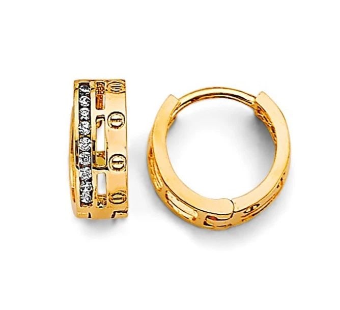 NEW 14K YELLOW GOLD HUGGIES EARRINGS: NEW 14K YELLOW GOLD HUGGIES EARRINGS HUGGIES EARRINGS NEW 14K YELLOW GOLD HEIGHT - 10 mm WIDTH - 10 mm Apx WEIGHT - 1.6 g