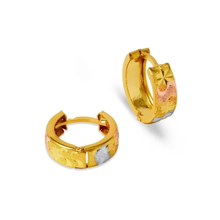 NEW 14K TRICOLOR GOLD D/C HUGGIE EARRINGS: NEW 14K TRICOLOR GOLD D/C HUGGIE EARRINGS D/C HUGGIE EARRINGS NEW 14K TRICOLOR GOLD Width: Approx. 5x15mm Apx WEIGHT: 2.1g