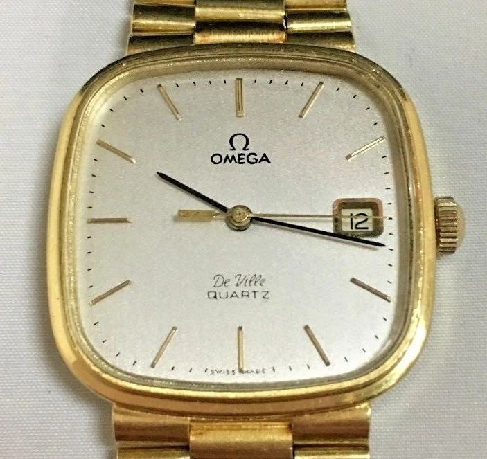 OMEGA WATCH, 18K YELLOW GOLD CASE & BAND, VINTAGE, QUARTZ, 32MM CASE 85.2 GRAMS (1 of 2)