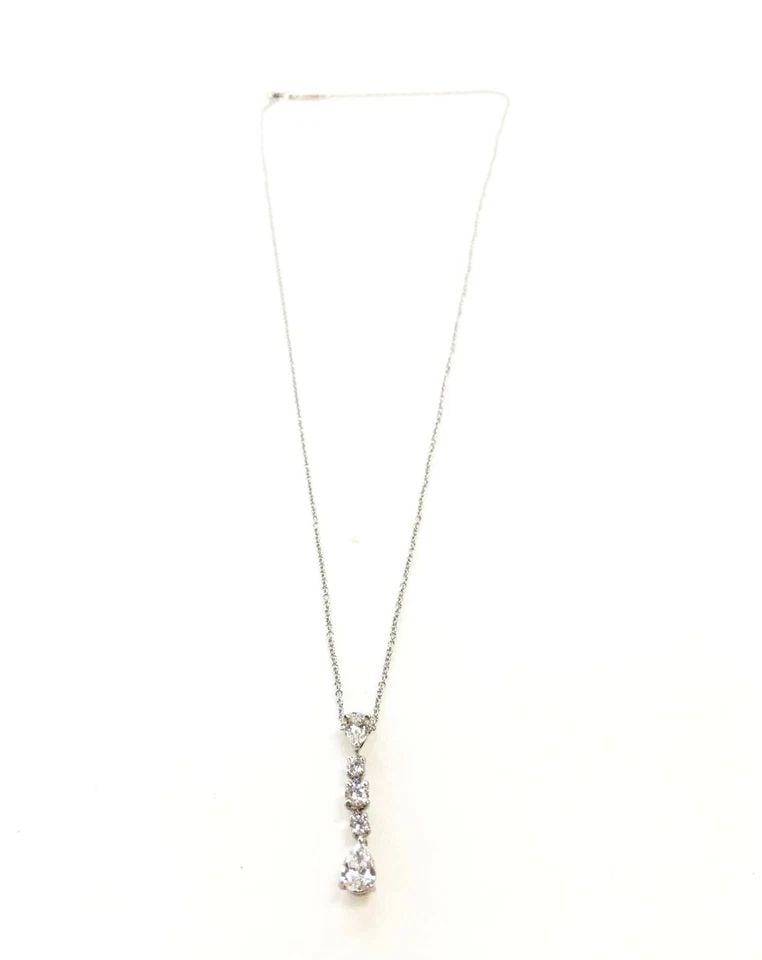 TIFFANY & CO. PLATINUM NECKLACE, DIAMOND DANGLE PENDANT ( 18 INCH ) 3.6 GRAMS: TIFFANY & CO. PLATINUM NECKLACE WITH DIAMOND PENDANT Tiffany & Co. Platinum Necklace with Diamond pendant You are bidding on a Tiffany & Co. Platinum Necklace with Diamond pendant. See pictures for de