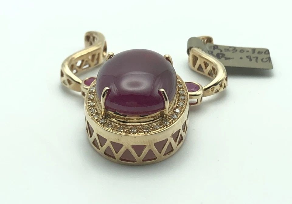 14K GOLD BULL HORN PENDANT WITH 30.3CTW RUBIES, 0.87CTW DIAMONDS, 16.7 GRAMS (1 of 2)
