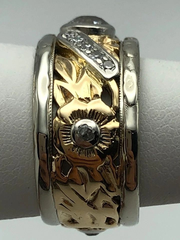14K GOLD TWO TONED FLORAL RING, 0.90CTS OF DIAMONDS ( SIZE: 6.25 ) 7.8G (1 of 2)
