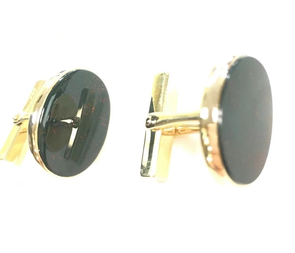 TIFFANY & CO. 14K CUFFLINKS WITH BLOODSTONES 12.9 GRAMS: TIFFANY & CO. 14K CUFFLINKS WITH BLOODSTONES Tiffany & Co. 14k Cufflinks with Bloodstones You are bidding on a Tiffany & Co. 14k Cufflinks with Bloodstones. There are few minor scratches on the cuffli