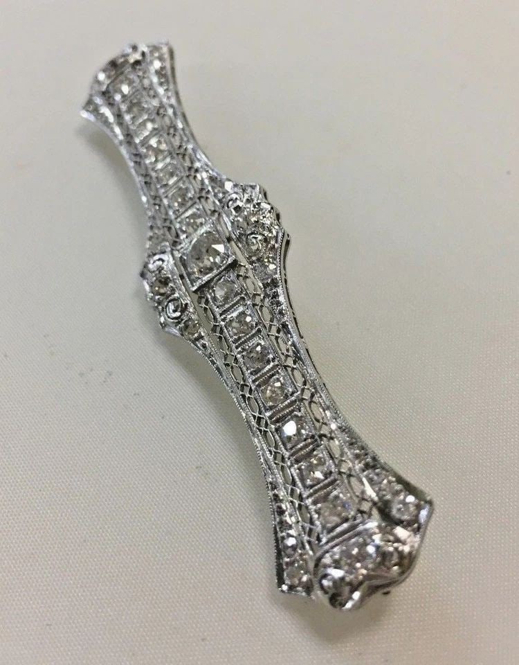 ANTIQUE PLATINUM/14K WHITE GOLD FILIGREE BROOCH, 1.5CTS NATURAL DIAMONDS 7.6GRAM (1 of 2)