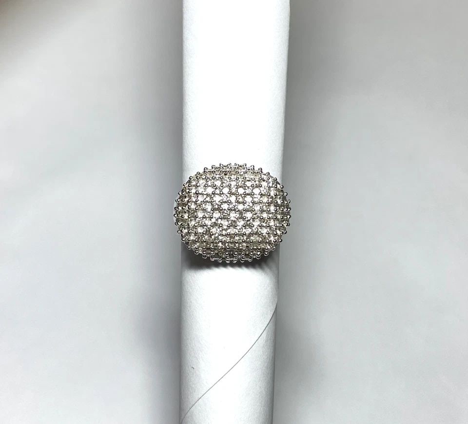 UNISEX 14K WHITE GOLD RING WITH 1.25CT DIAMONDS ( SIZE: 7 ) 8.6G: UNISEX 14K WHITE GOLD RING WITH 1.25CT DIAMONDS (SIZE 7) Unisex 14k White Gold Ring with 1.25CT Diamonds (Size 7) You are bidding on a new with tags Unisex 14k White Gold Ring with 1.25CT Diamonds. Th
