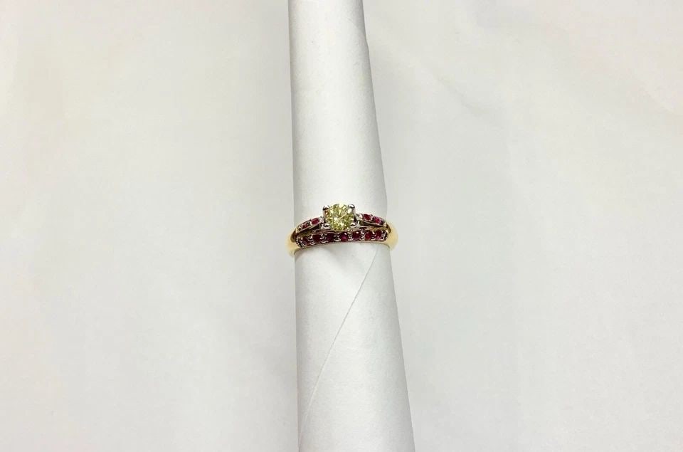 NEW 18K GOLD RING, 0.47CT YELLOW DIAMOND, 0.35CTS RUBIES ( SIZE: 7 ) 4.4G (1 of 2)